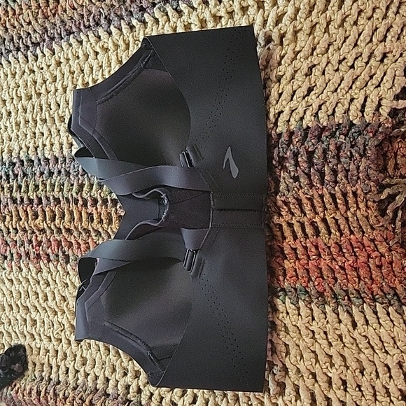 Brooks sports bra (NEW) - Picture 2 of 5